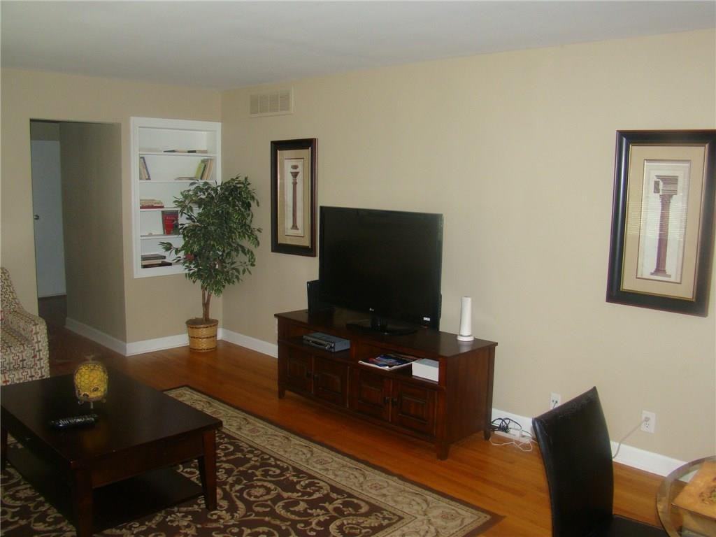 3558 Central Ave - Photo 5 of 16