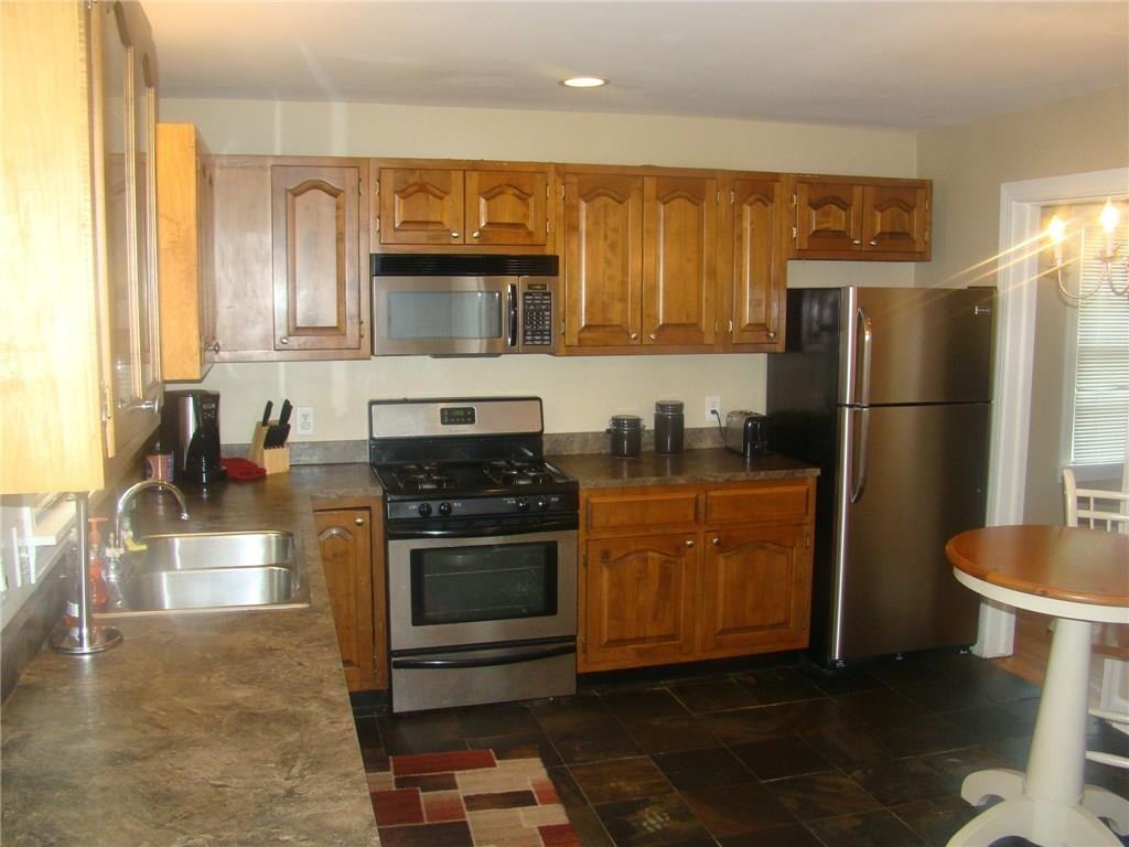 3558 Central Ave - Photo 7 of 16