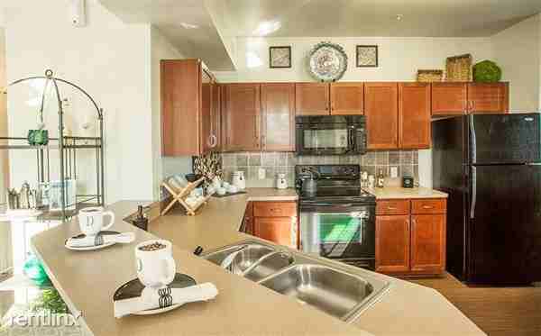 Basswood Blvd - Photo 3 of 6