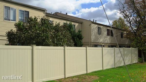 Glenview Townhomes - Photo 3 of 5