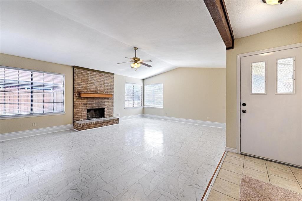 1409 Pecos St - Photo 2 of 15