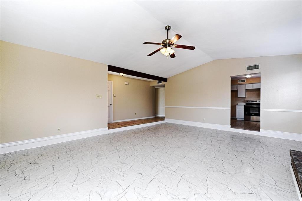 1409 Pecos St - Photo 3 of 15