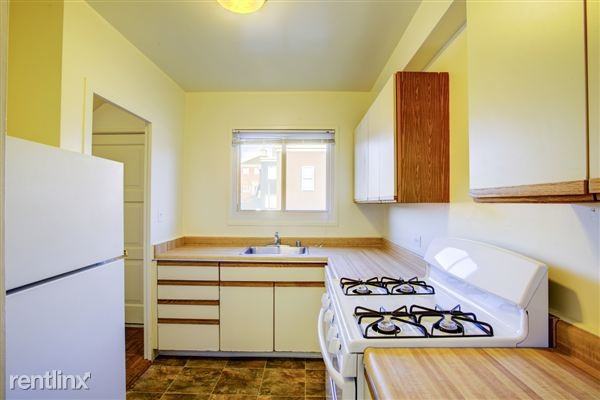 310 Arballo Dr - Photo 3 of 6