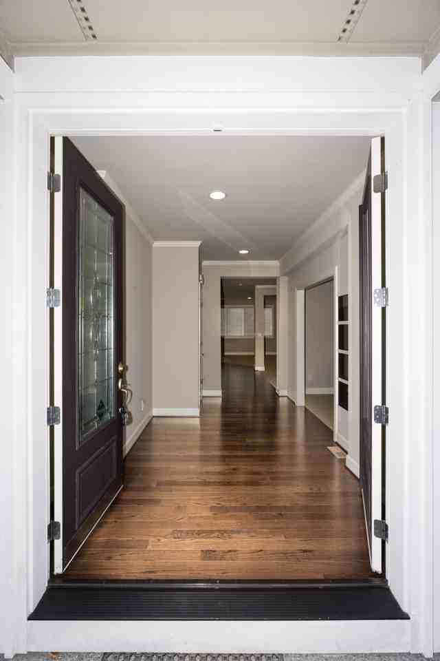 102 Hoquiam Ave Ne #1 - Photo 3 of 43