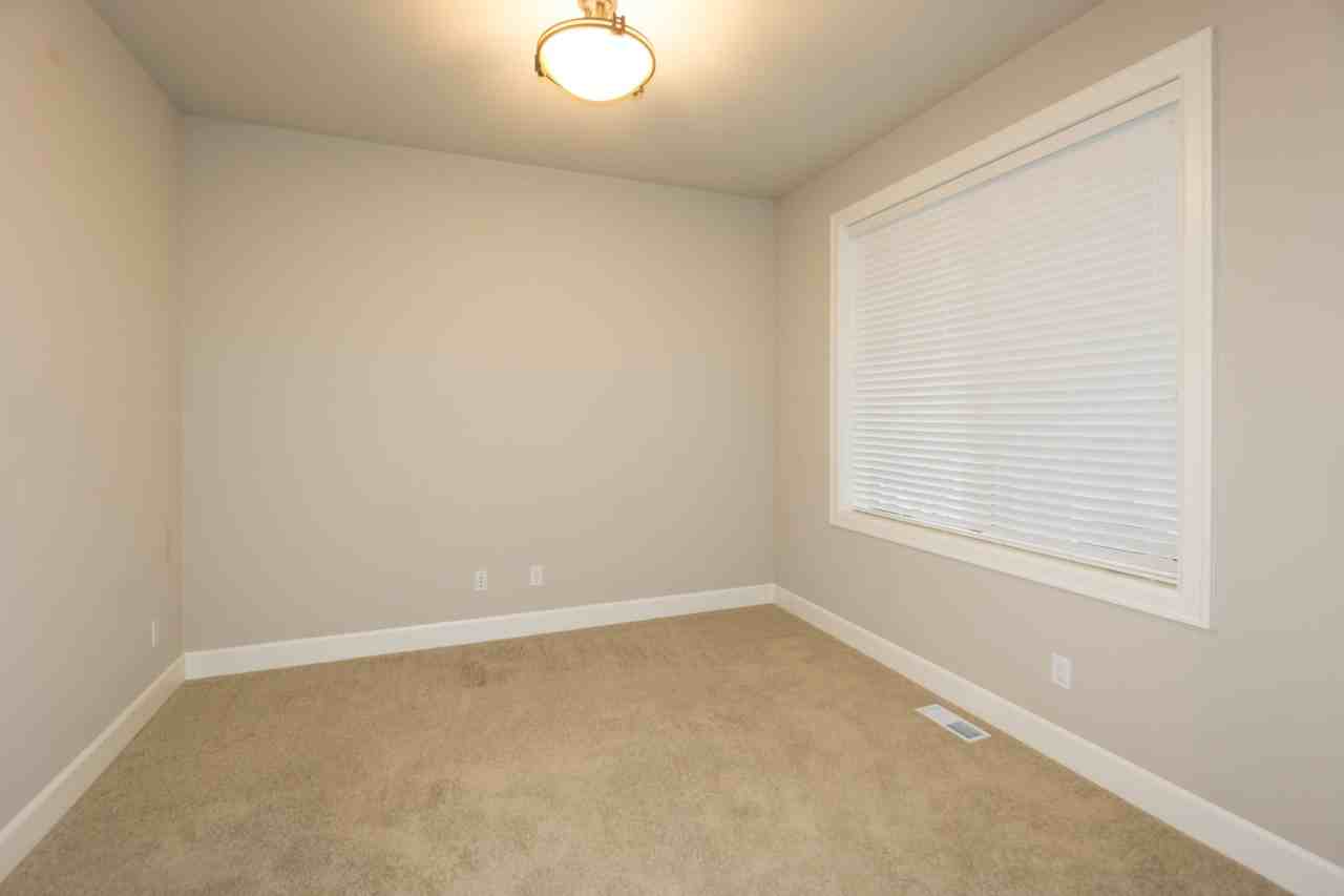 102 Hoquiam Ave Ne #1 - Photo 6 of 43