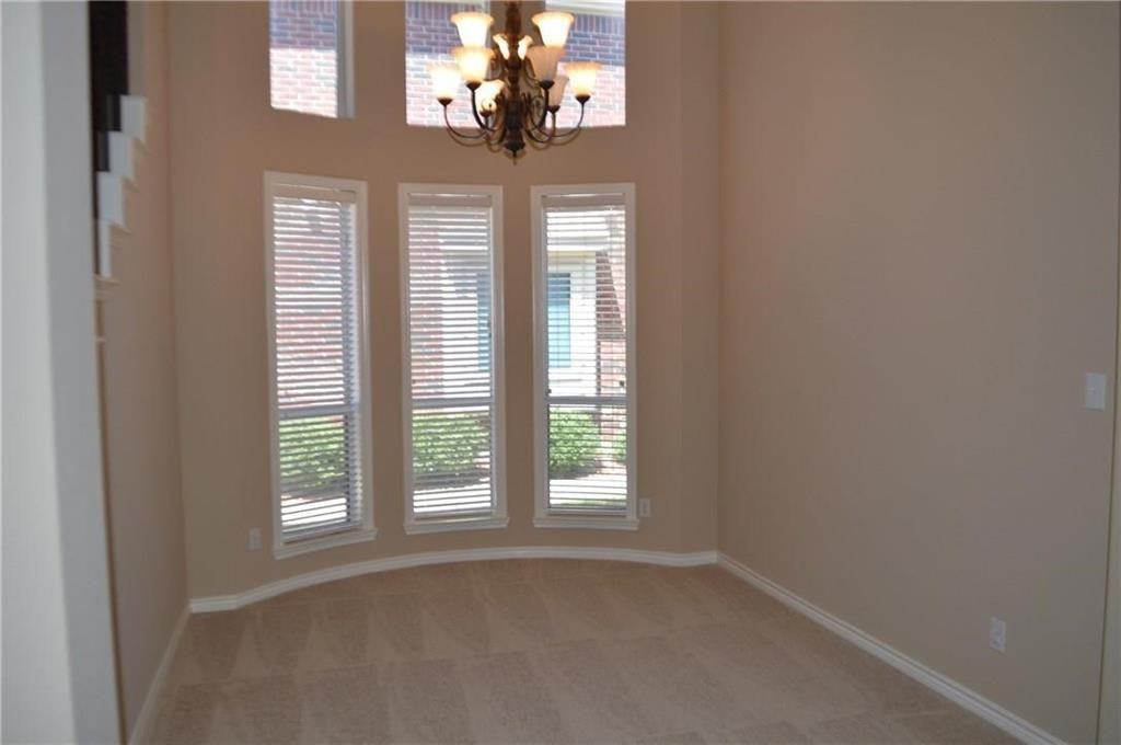 1498 Pelican Dr - Photo 4 of 17