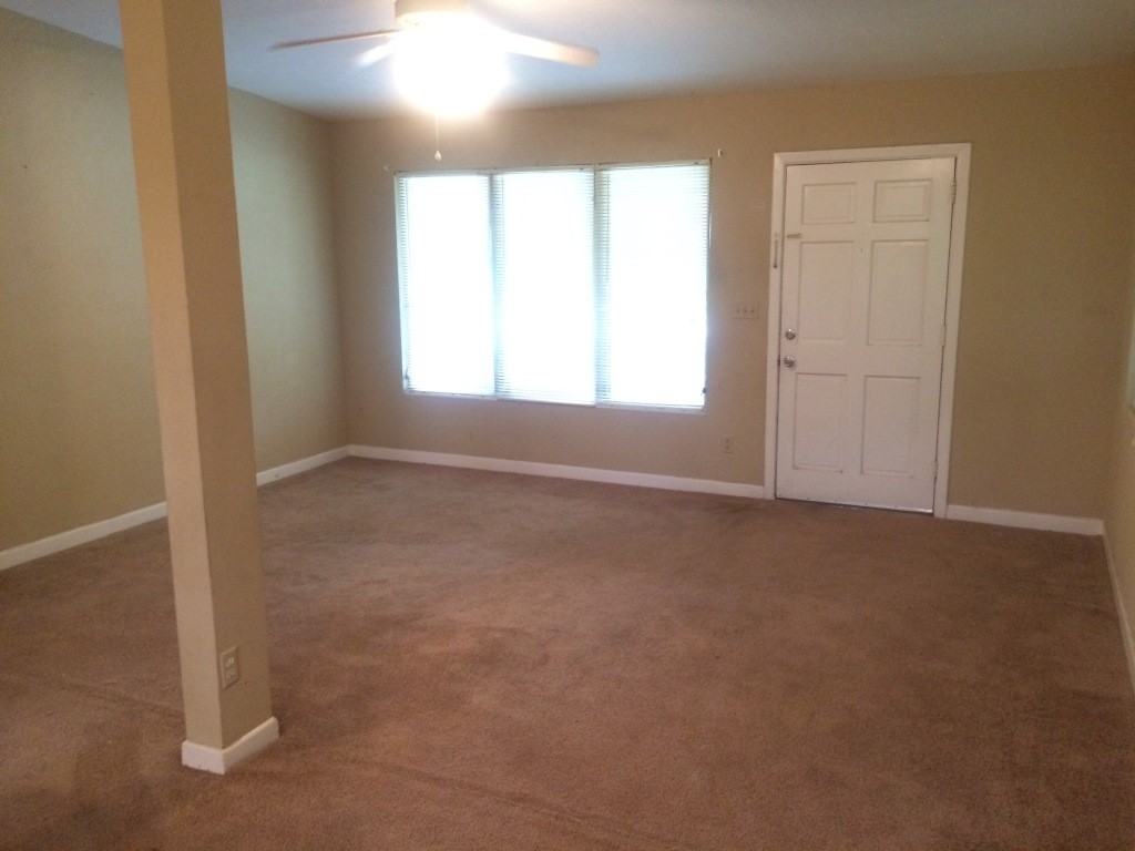 5347 Keystone Dr N - Photo 3 of 15