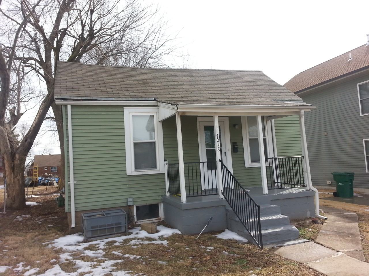 4018 Beachwood Ave - Photo 2 of 5