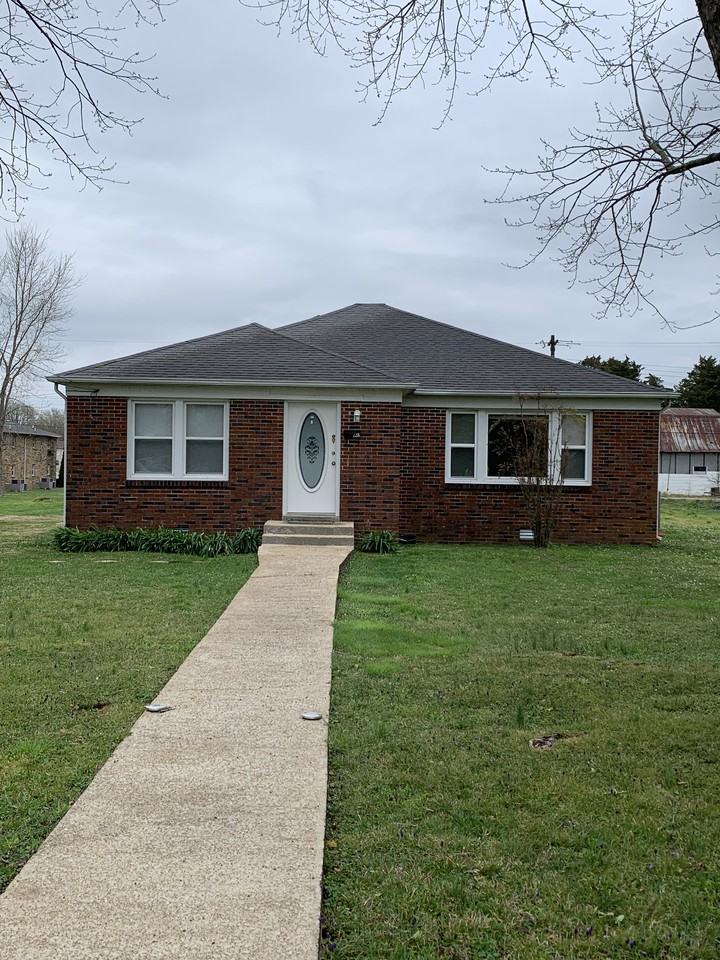 228 Debus St - Photo 2 of 2