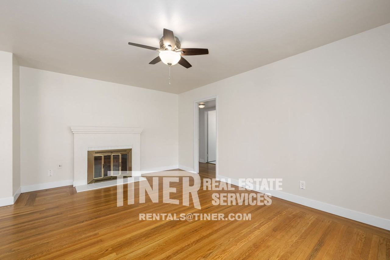 4634 60th St - Photo 2 of 34