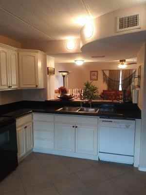 104 E Parade Dr - Photo 2 of 19