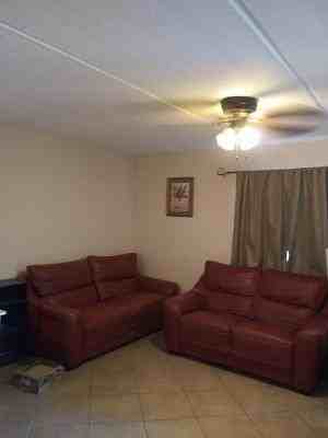 104 E Parade Dr - Photo 3 of 19