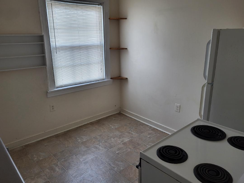 1012 N Belmont Ave #2 - Photo 3 of 9