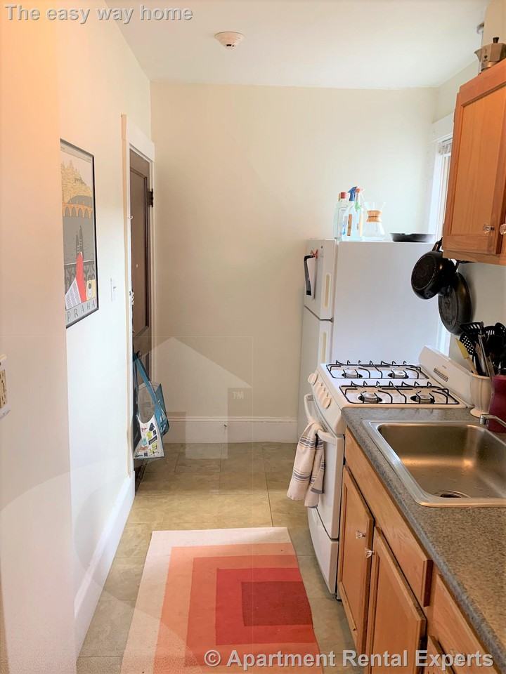 157 Summer St #12AF - Photo 3 of 11