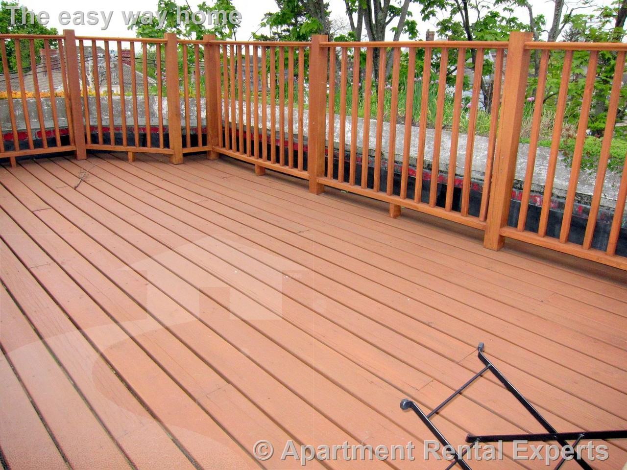 163 Summer St #4P - Photo 4 of 5