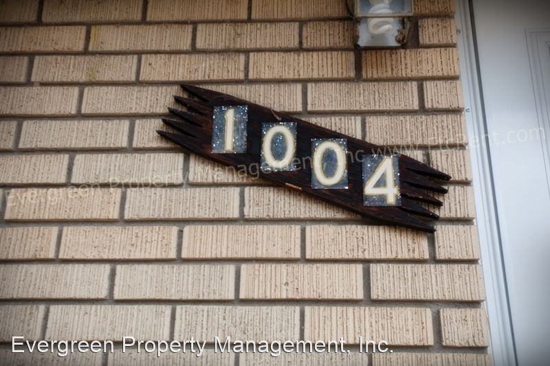 1004/1006 Cragmore Dr. - Photo 3 of 24