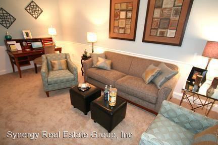 137 Stonecrest Dr - Photo 3 of 30