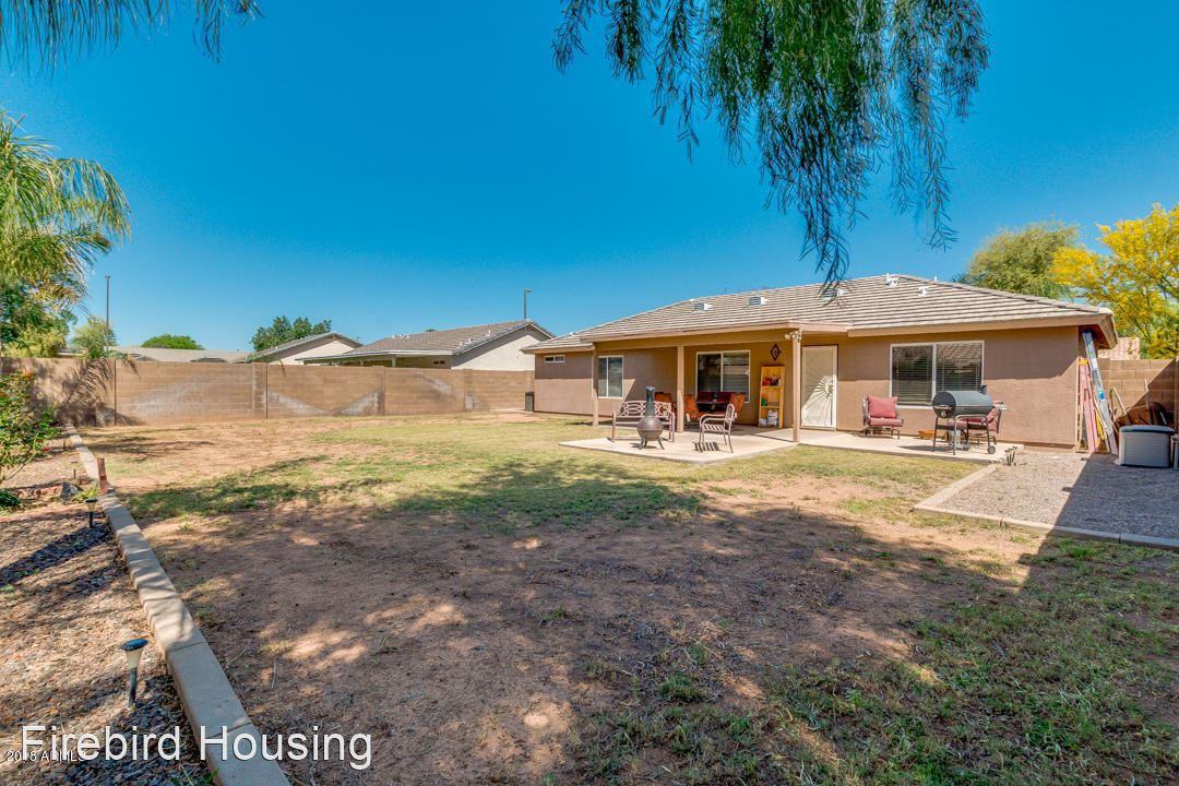 2855 E Tulsa St - Photo 2 of 12