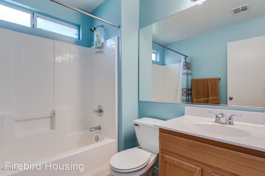 2855 E Tulsa St - Photo 3 of 12