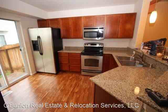 135 Matthew Paul Way - Photo 2 of 13