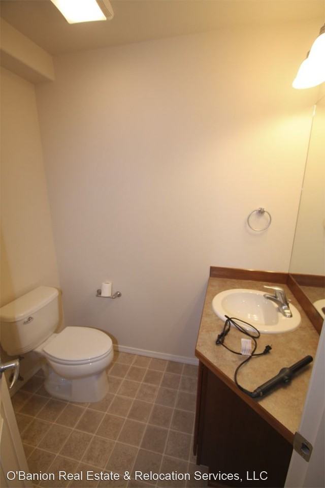 135 Matthew Paul Way - Photo 3 of 13