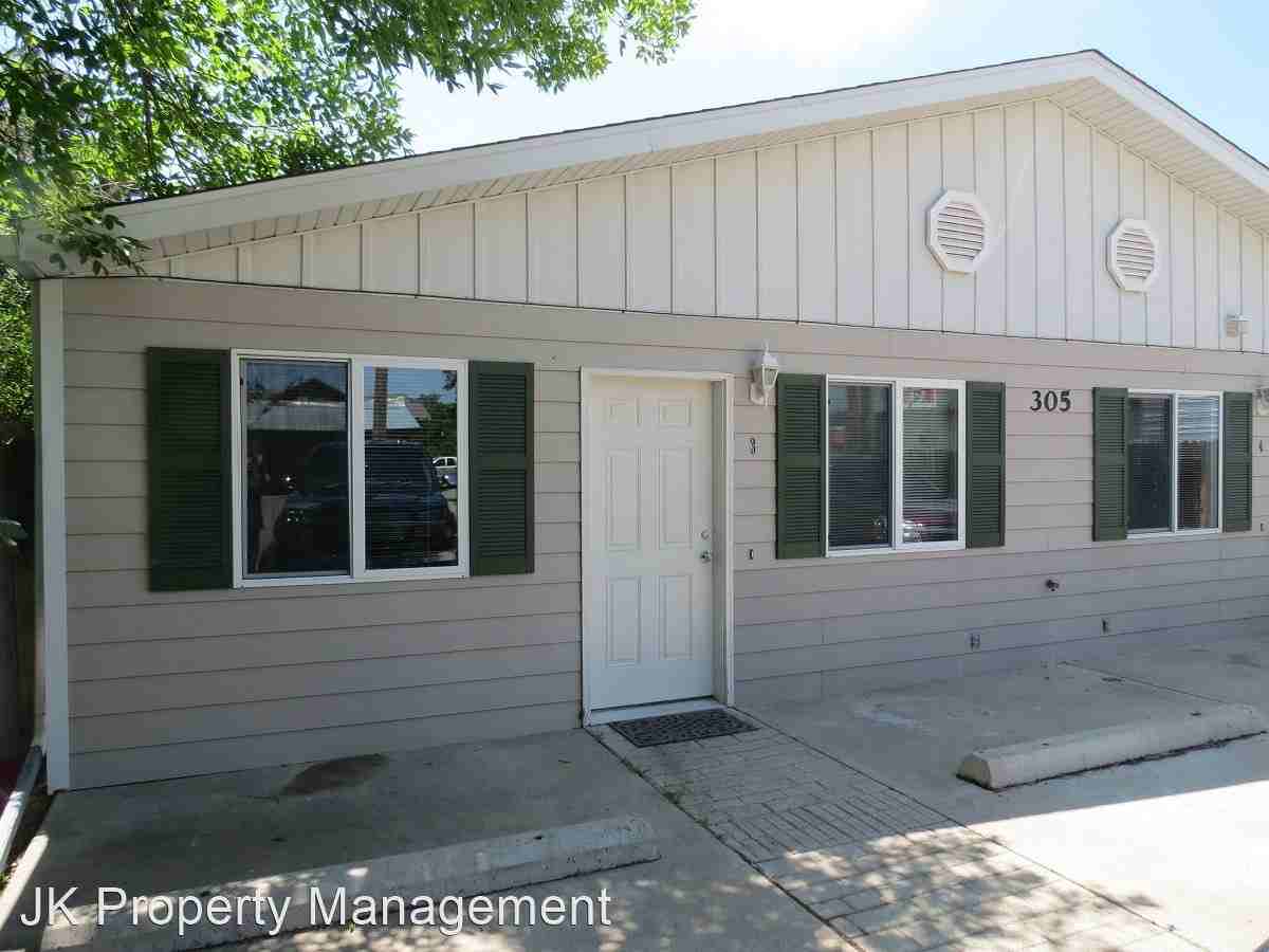 305 1st Ave SW - Photo 2 of 16