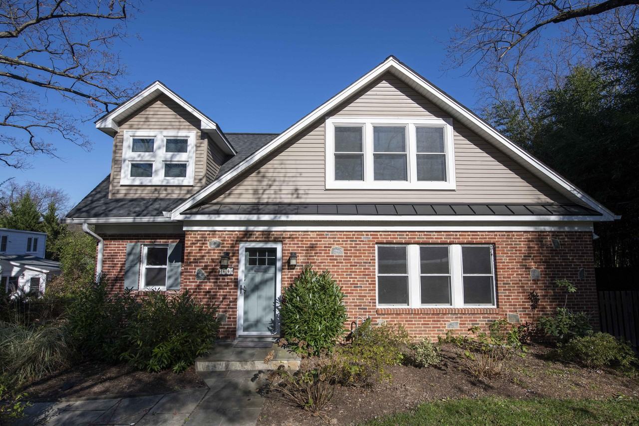 400 Boyd Ave #1 - Photo 3 of 37