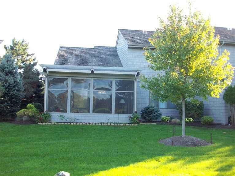 322 Sawmill Creek Dr W - Photo 2 of 3