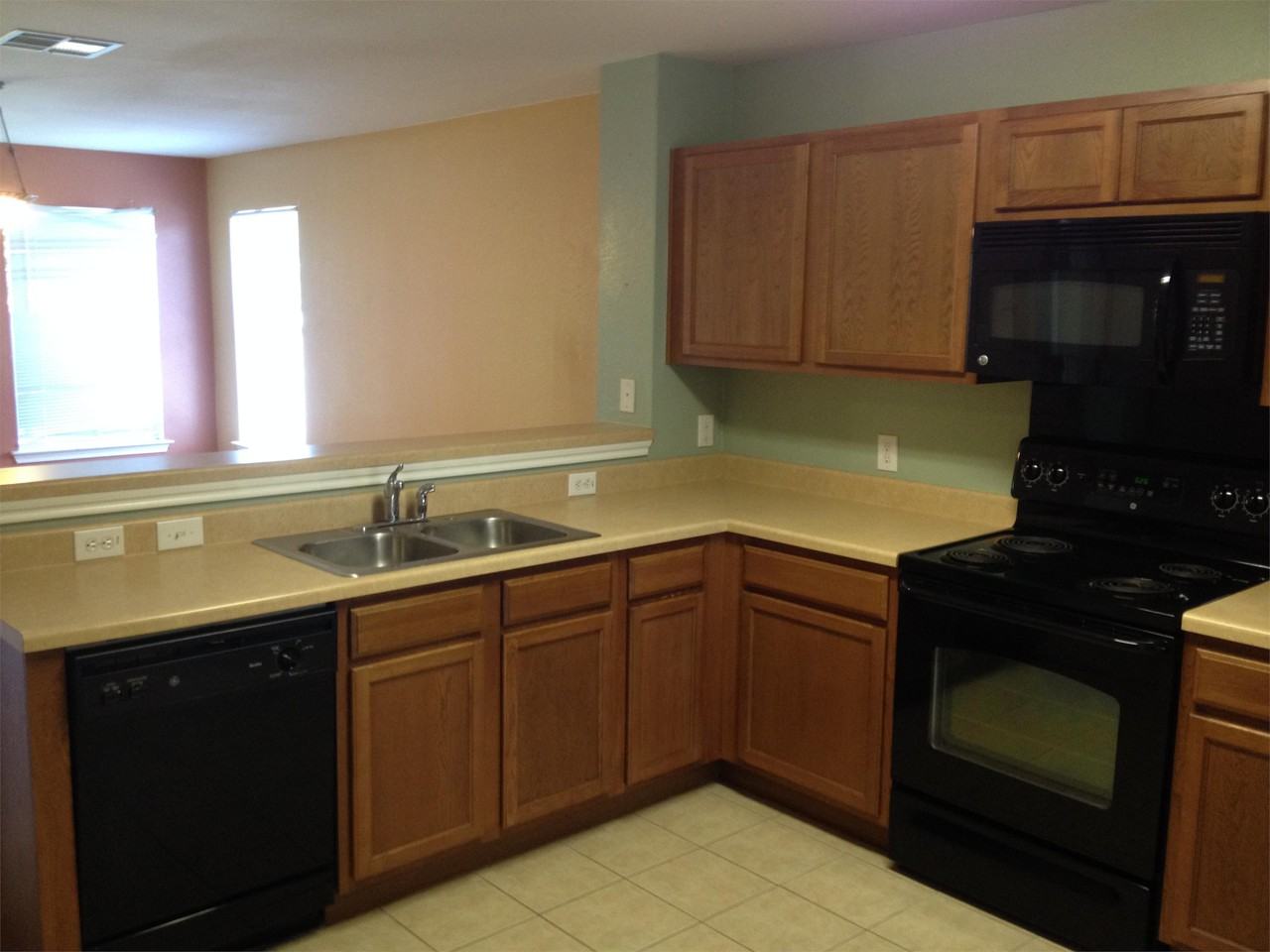 846 Indian Meadow Dr #1 - Photo 3 of 35