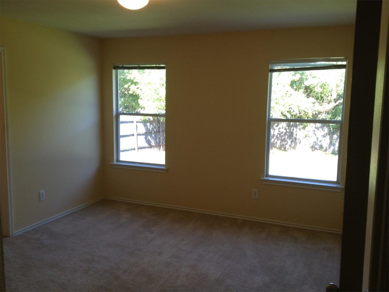 846 Indian Meadow Dr #1 - Photo 5 of 35