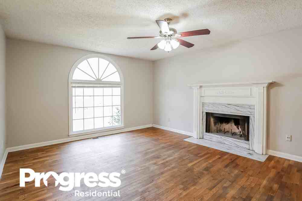 550 Austin Bridge Rd - Photo 4 of 19