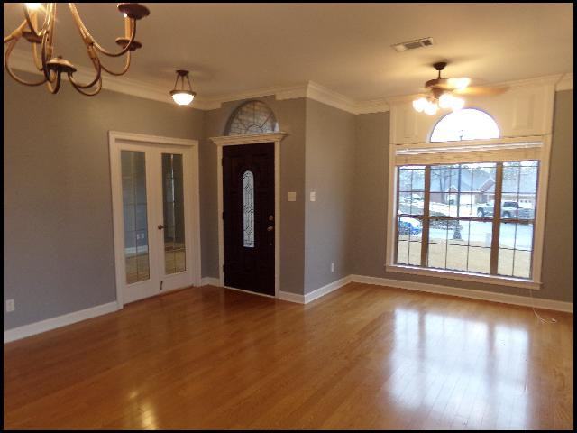 209 Chalamont Ln - Photo 3 of 10