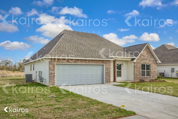 1711 Park Place Dr, Lake Charles, LA, 70607 - Photo 2 of 23