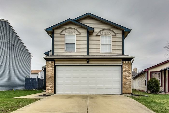 7616 Lake Vista Ln - Photo 2 of 39