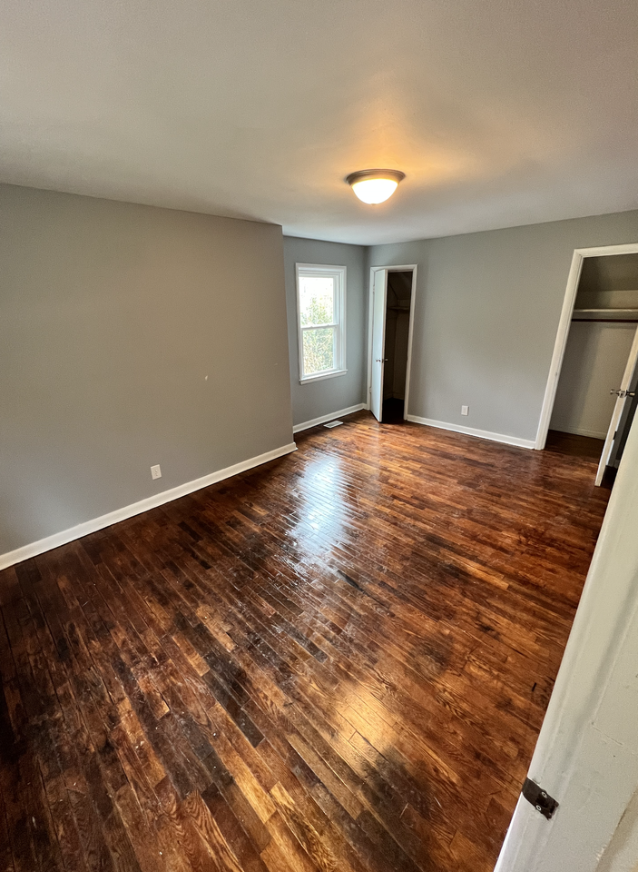 326 Murrell St #1 - Photo 3 of 8