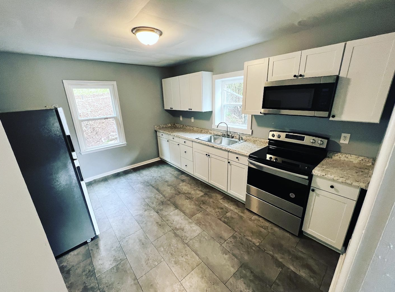 326 Murrell St #1 - Photo 5 of 8