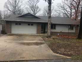 15 Lambourn Dr #1 - Photo 1 of 1