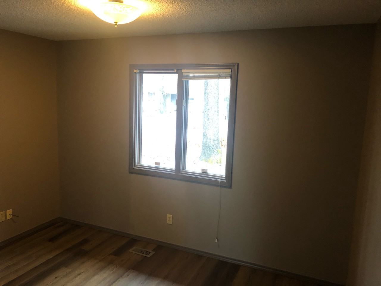 15 Lambourn Dr #1 - Photo 5 of 11