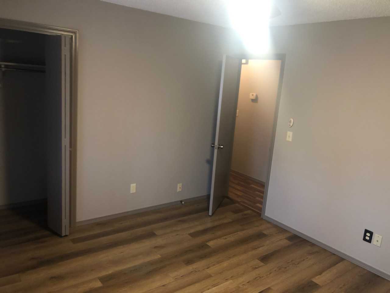 15 Lambourn Dr #1 - Photo 6 of 11