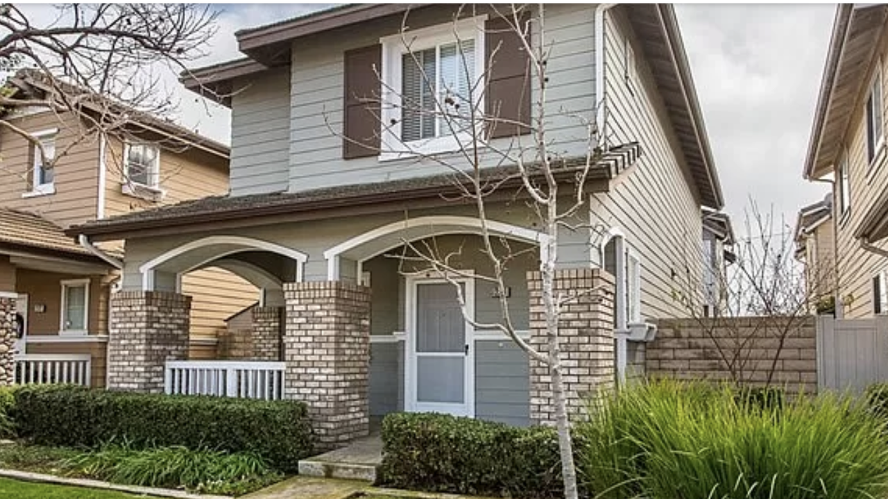 238 East Pleasant Valley Road