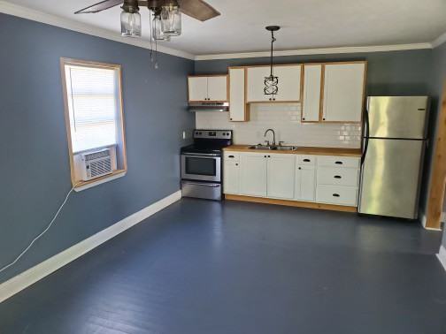 922 Avenue K #B - Photo 2 of 4