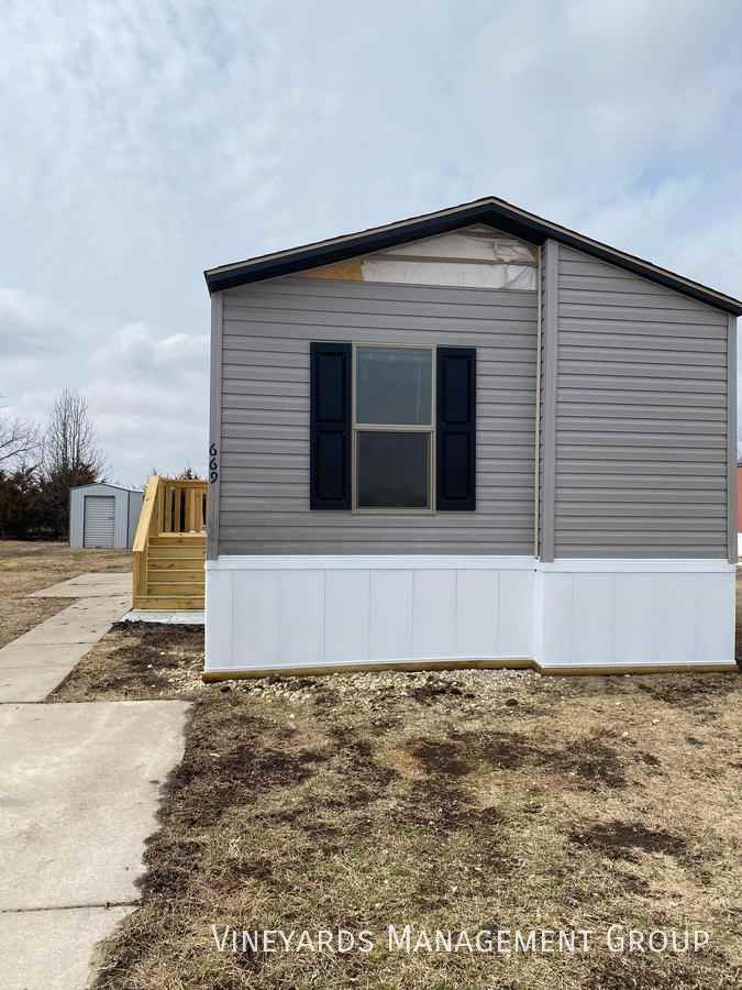 669 Mills Dr #669 - Photo 3 of 10