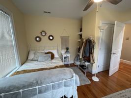 featured image of 121 Holland St #3R
