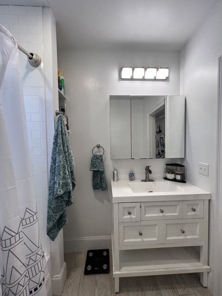 118 Holland St #3R - Photo 5 of 16