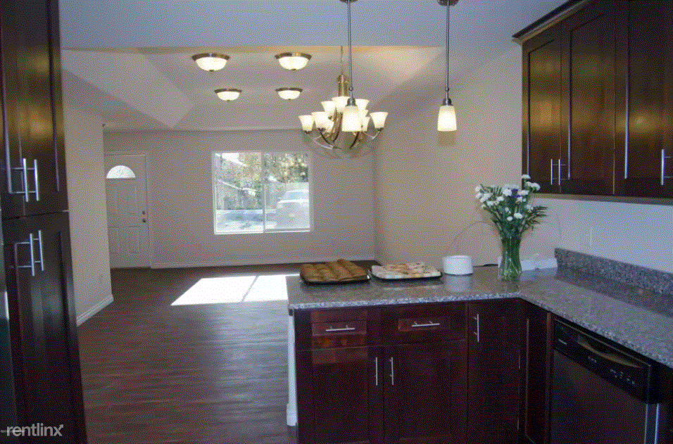 1001 W Cache Dr - Photo 2 of 15