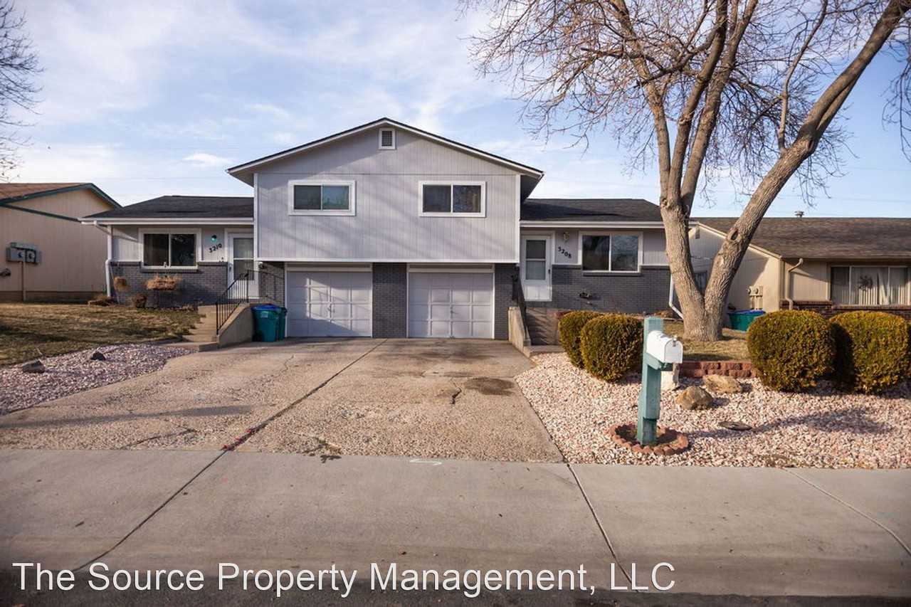 3208 Spruce Dr - Photo 2 of 25