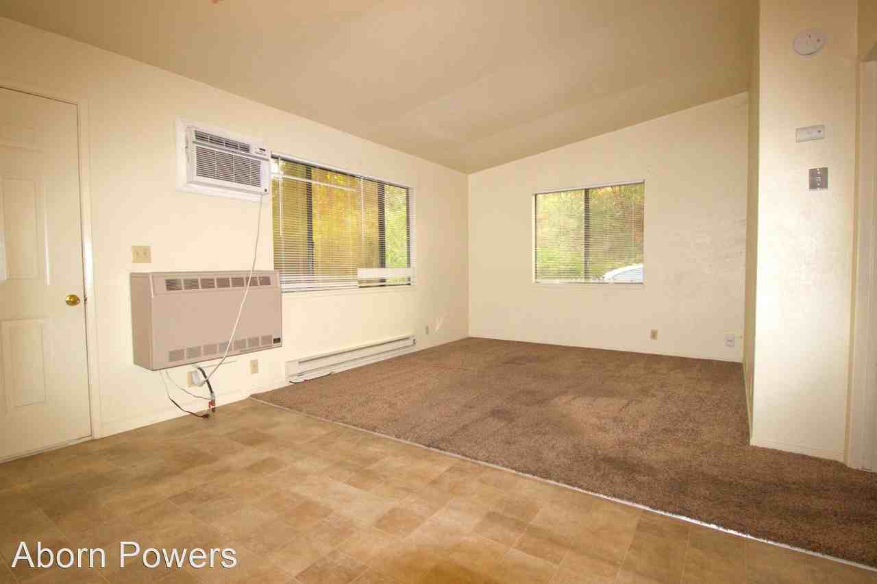 Bond Ct / Bee St - Photo 3 of 6