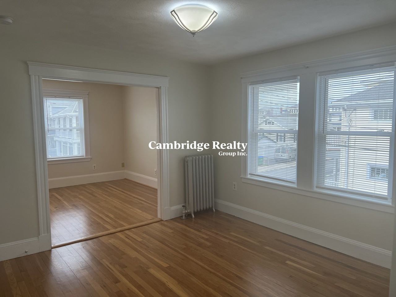 20 Henley St - Photo 5 of 28