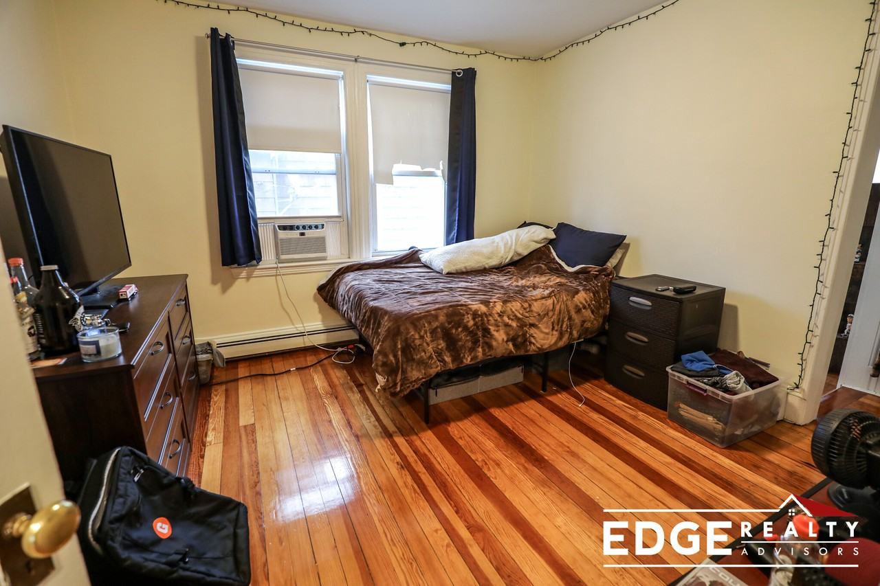 43 Newcastle Rd #2 - Photo 3 of 11