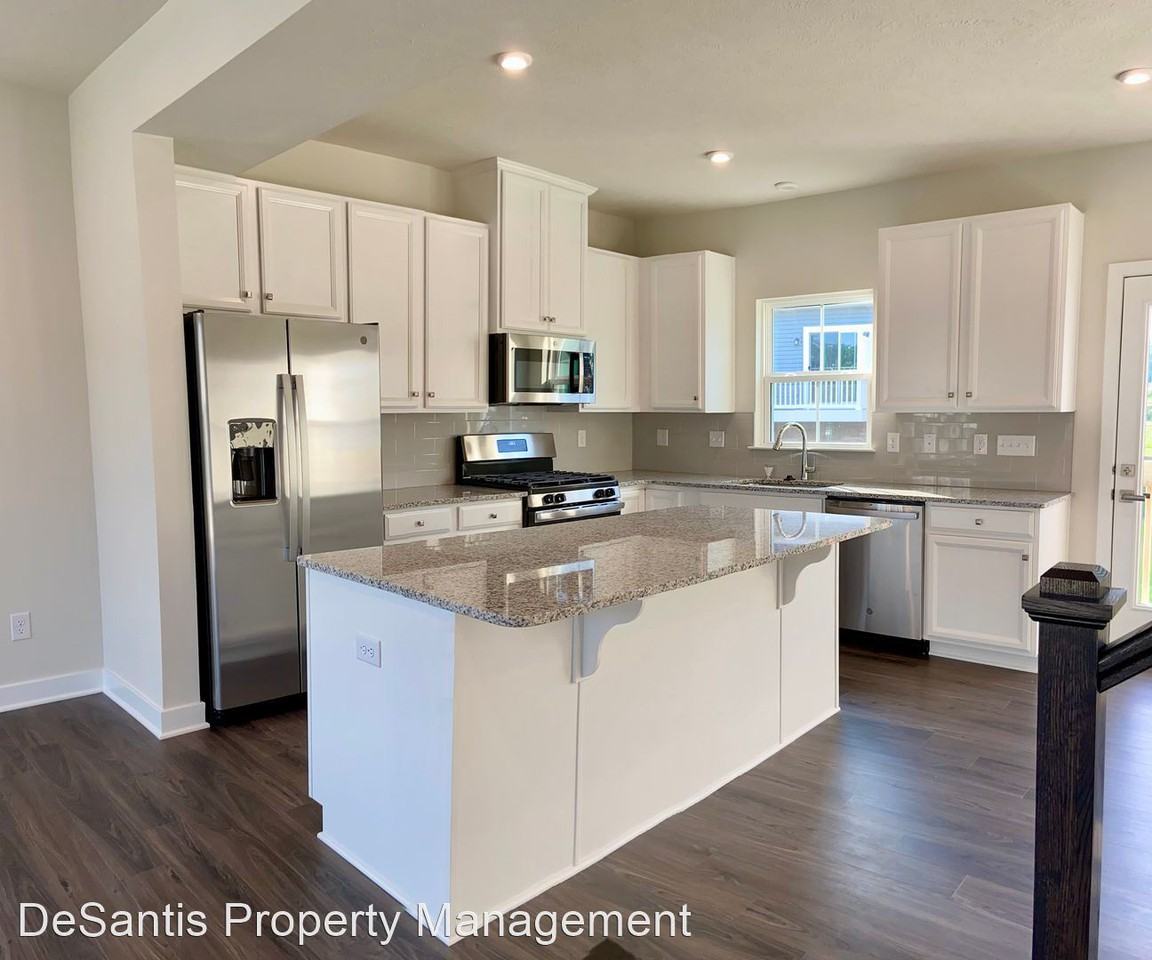 409 Whitetail Meadows Trl - Photo 2 of 15